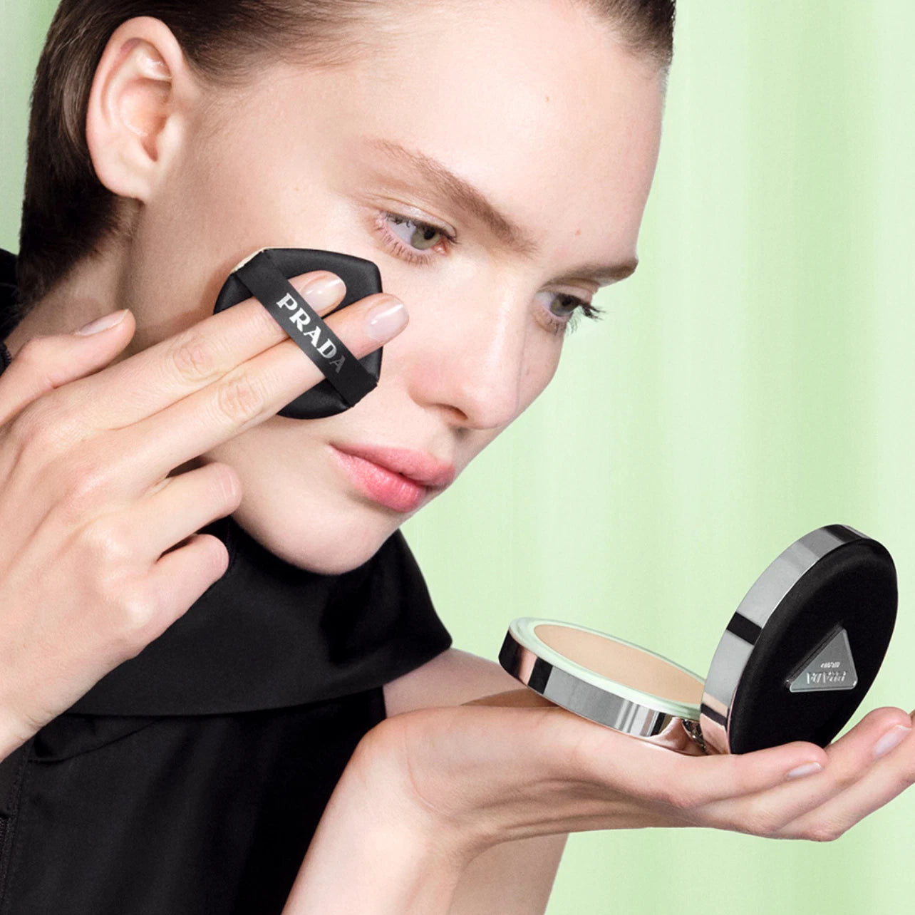 Prada Reveal Mesh Cushion Foundation SPF 50+ PA+++ 5g